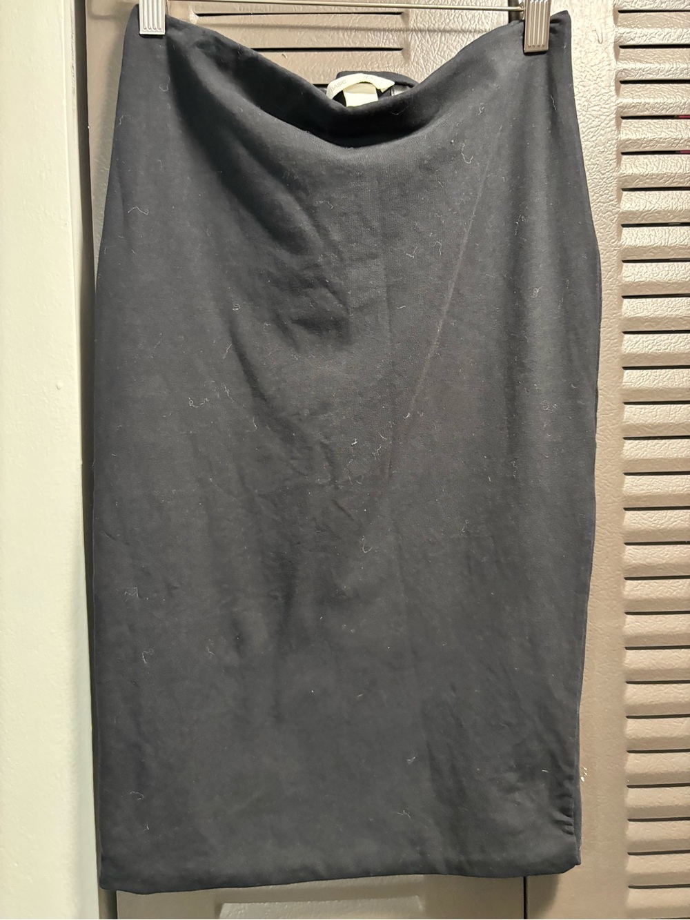 H&M Black Pencil Skirt - Sleek Workwear